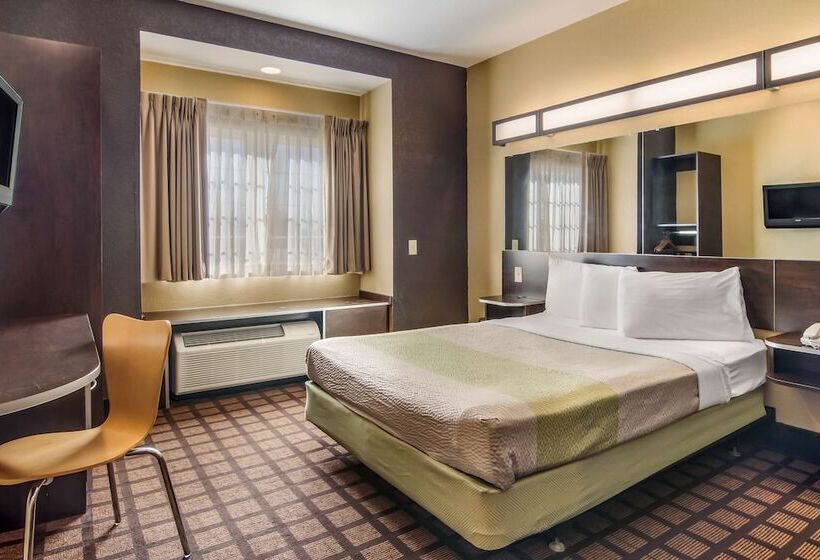 جناح, Motel 6 Canton, Ga