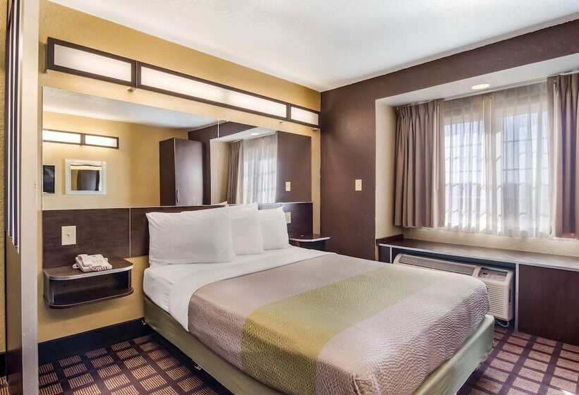 جناح, Motel 6 Canton, Ga