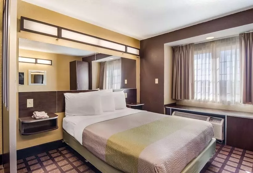 Sviitti, Motel 6 Canton, Ga