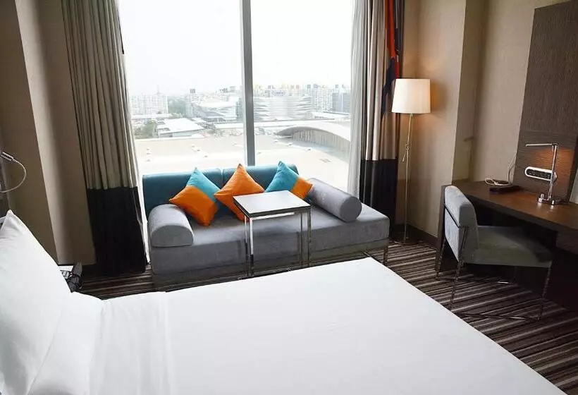 キングサイズベッドのエクゼクティブルーム, Novotel Bangkok Impact