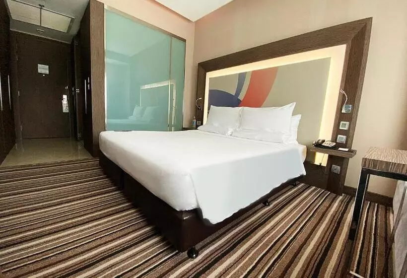 キングサイズベッドのエクゼクティブルーム, Novotel Bangkok Impact