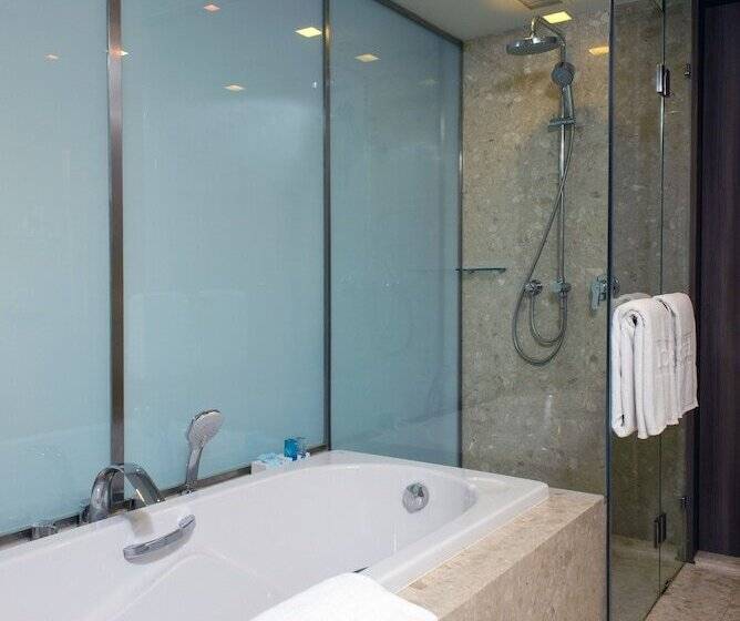 高级套房, Novotel Bangkok Impact