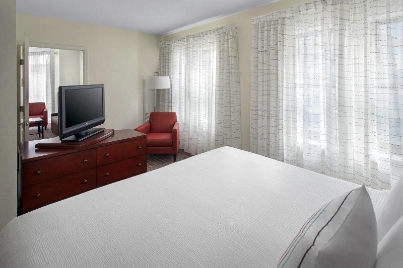 带大床的套房, Residence Inn Alexandria Old Town South At Carlyle