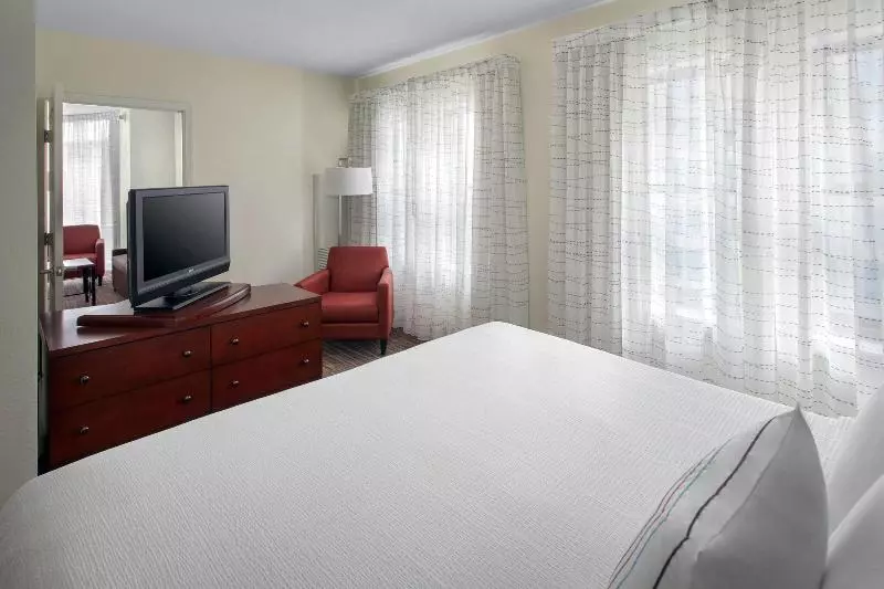 キングサイズベッドのスイートルーム, Residence Inn Alexandria Old Town South At Carlyle