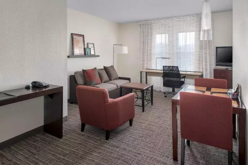 キングサイズベッドのスイートルーム, Residence Inn Alexandria Old Town South At Carlyle