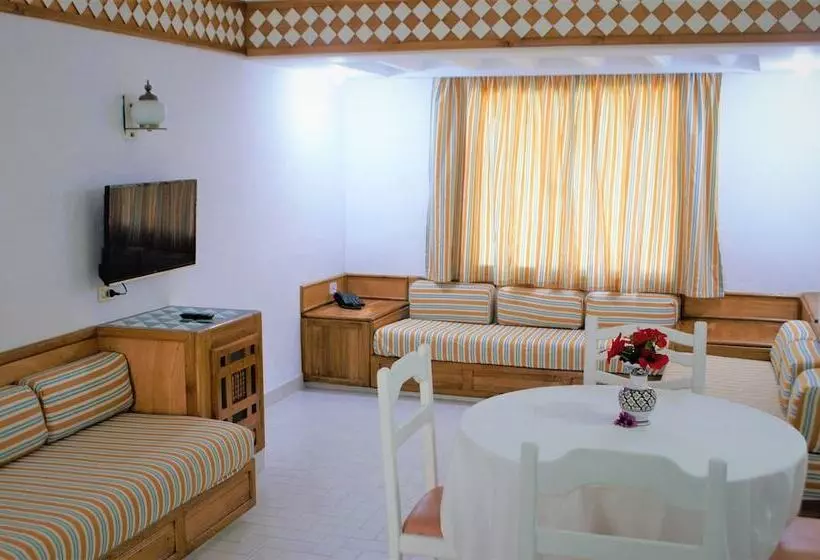 اتاق استاندارد چهار تخته, Residence Ain Meriem