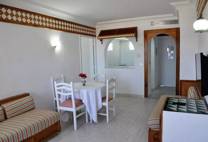 اتاق استاندارد چهار تخته, Residence Ain Meriem