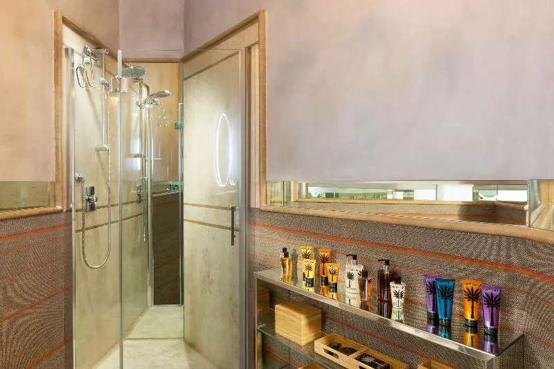 اتاق استاندارد, Alix Boutique