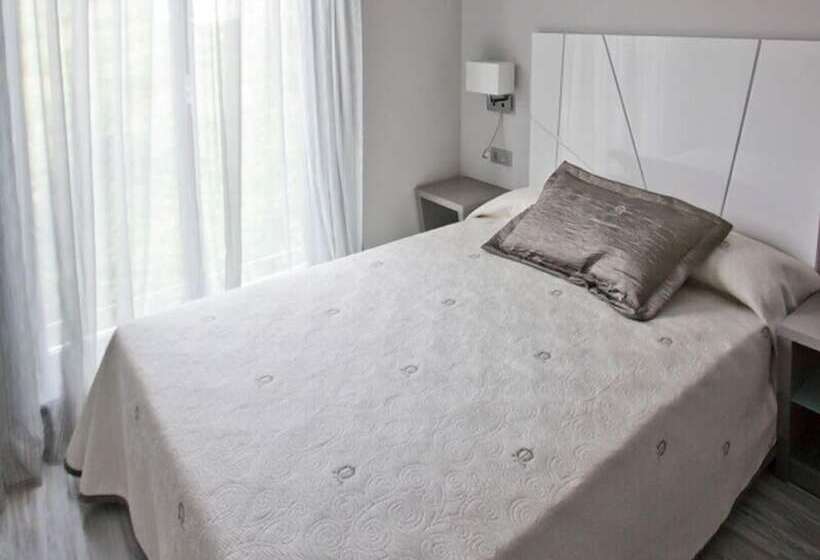 标准单人间, Alix Boutique