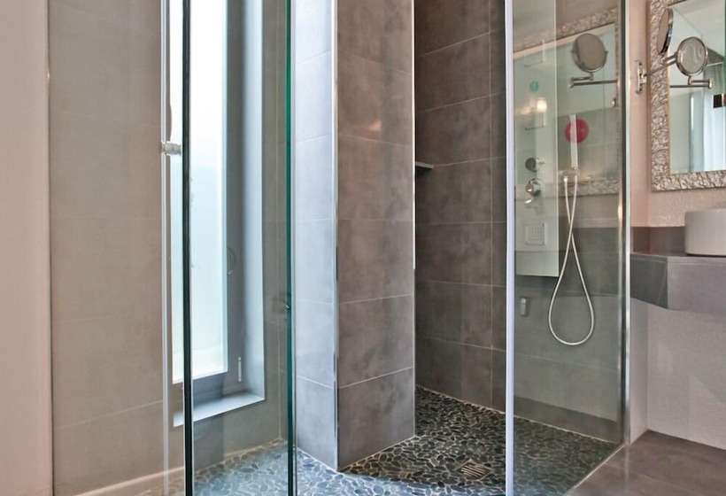 套房, Alix Boutique