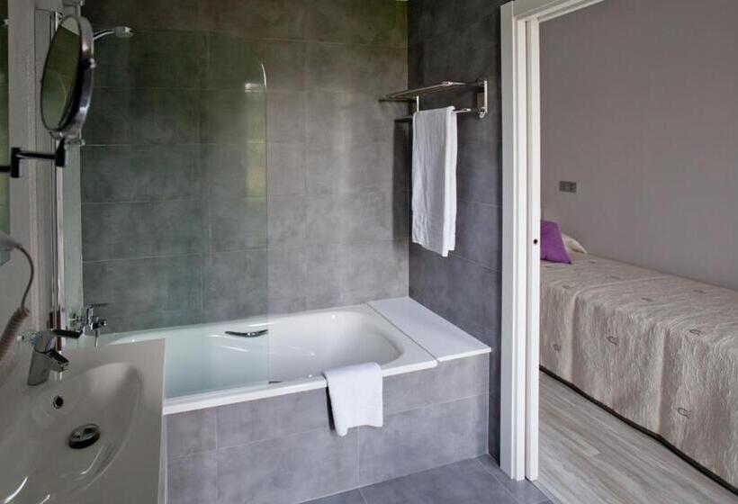 标准间, Alix Boutique