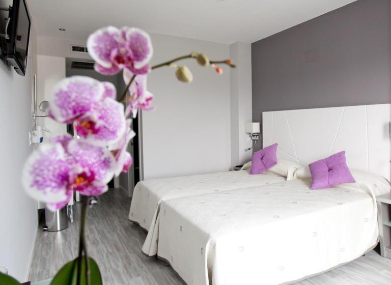 标准间, Alix Boutique