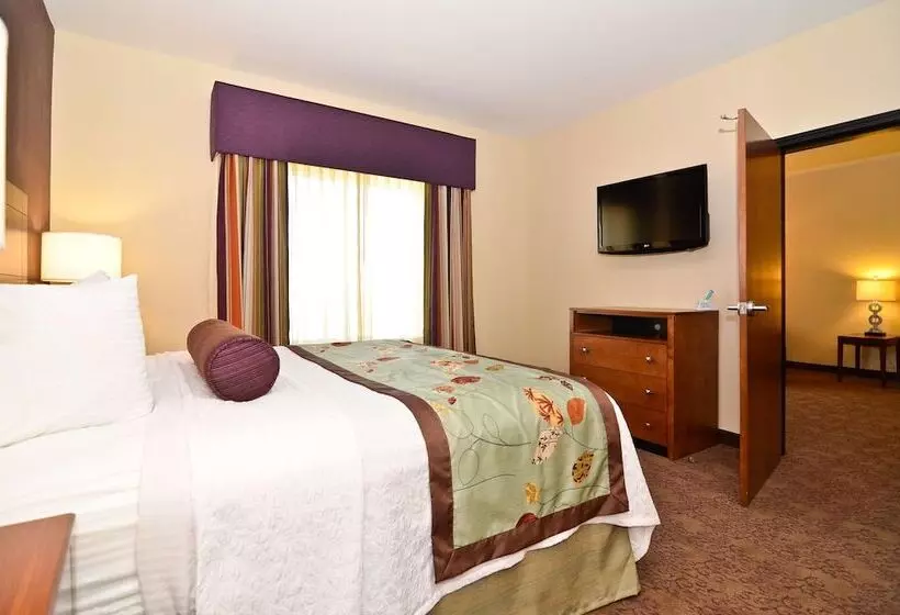 スイート, Best Western Plus Carousel Inn & Suites Burlington