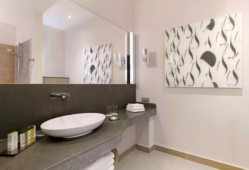 スタンダードルーム, Doubletree By Hilton Hotel Oradea