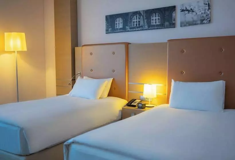 スタンダードルーム, Doubletree By Hilton Hotel Oradea