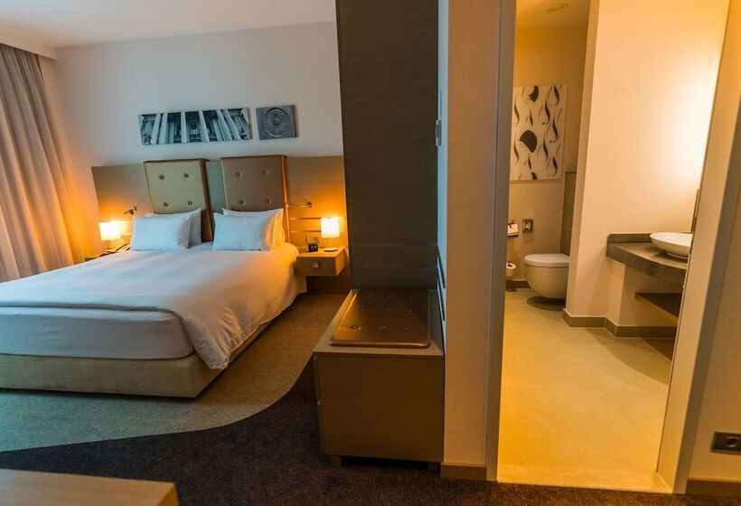 디럭스 패밀리 룸, Doubletree By Hilton Hotel Oradea