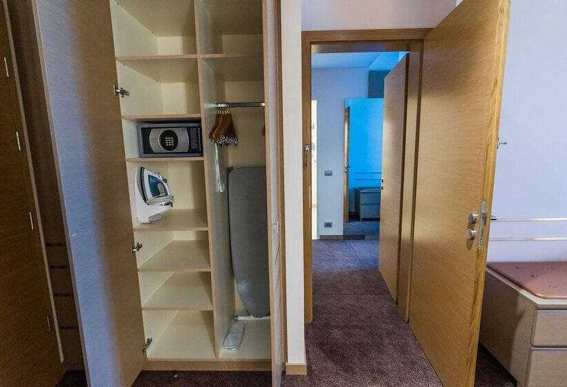 חדר משפחתי, Doubletree By Hilton Hotel Oradea