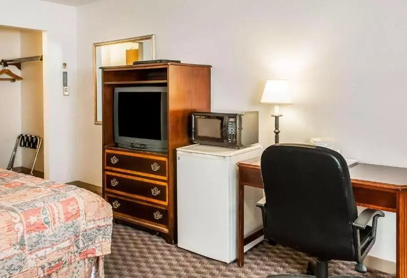 キングサイズベッドのスタンダードルーム, Econo Lodge