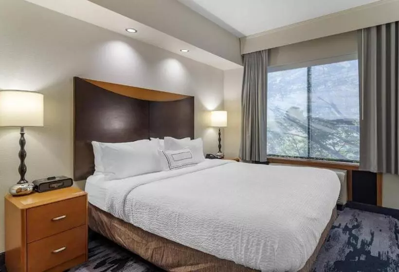 キングサイドベッドのスタンダードワンルーム, Fairfield Inn & Suites By Marriott Commerce