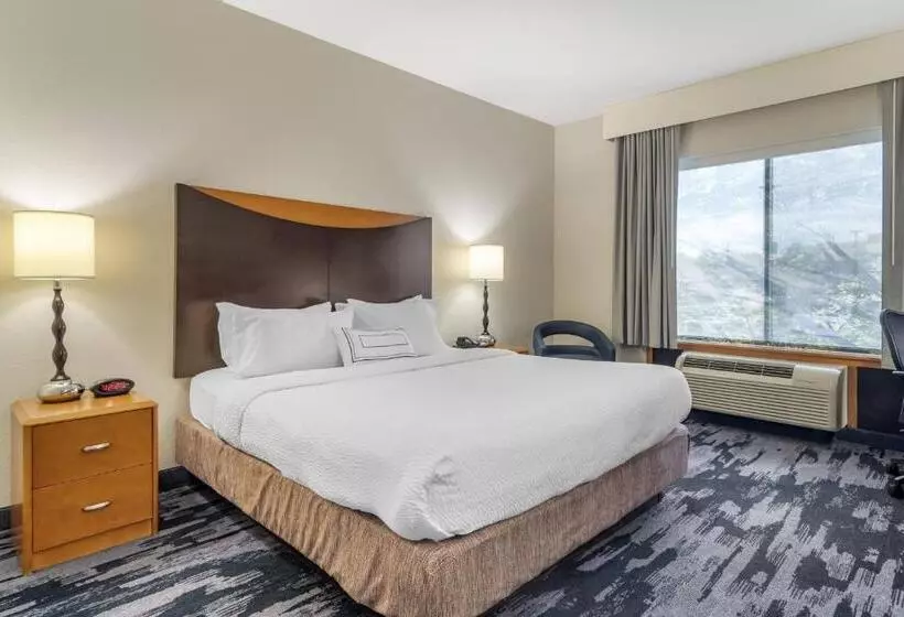 障害者適応デラックスルーム, Fairfield Inn & Suites By Marriott Commerce