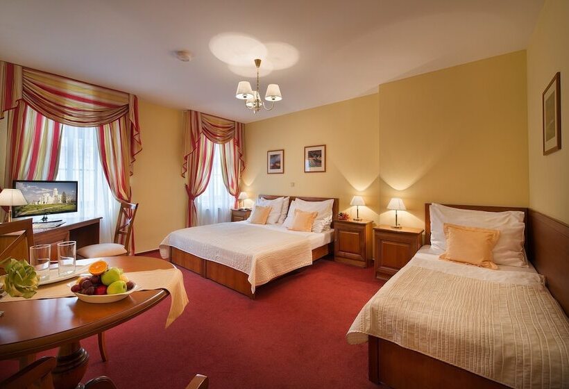 Номер Стандарт Трехместный, Podhrad