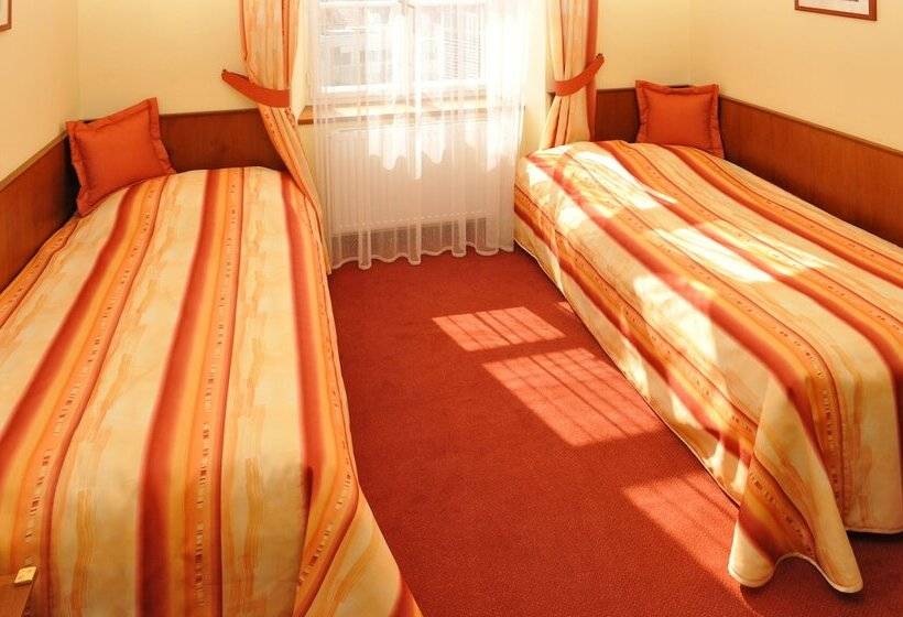 Номер Стандарт, Podhrad