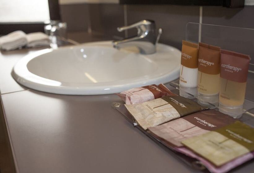 Standardzimmer mit Doppelbett, Protea Hotel By Marriott Kampala