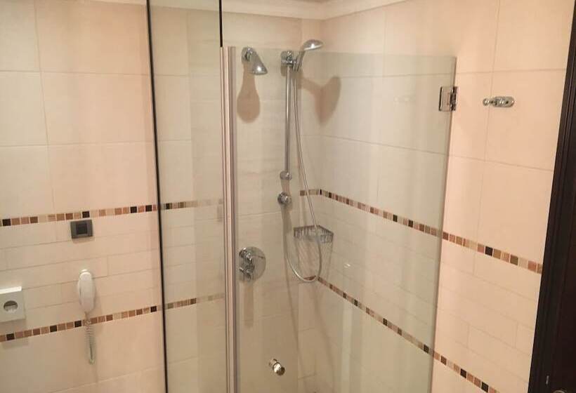 اتاق لوکس, Ramada Plaza By Wyndham Gevgelija