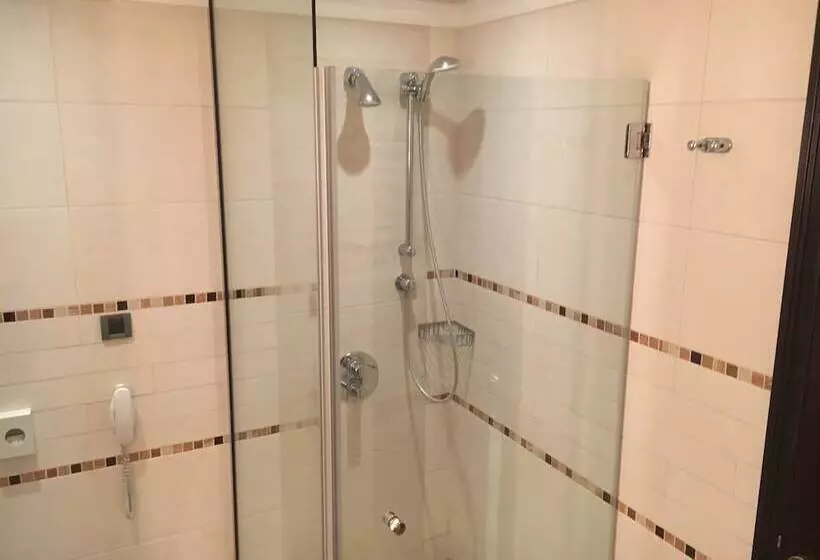 اتاق لوکس, Ramada Plaza By Wyndham Gevgelija