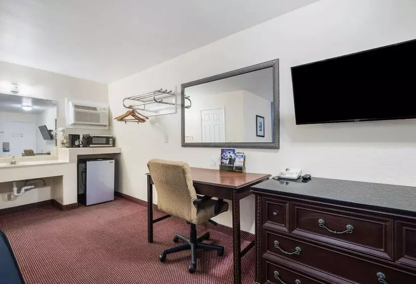 Standard-huone 2 Parivuodetta, Rodeway Inn & Suites Blythe I 10