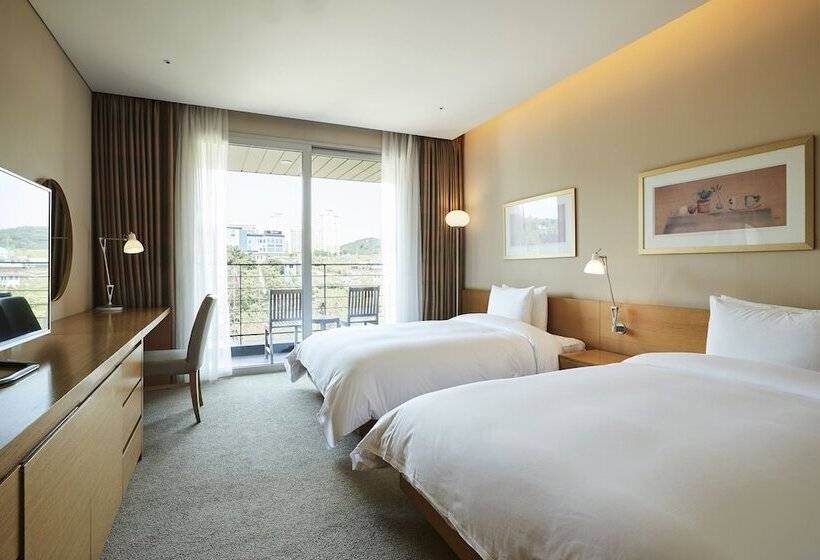 패밀리 룸, Rolling Hills