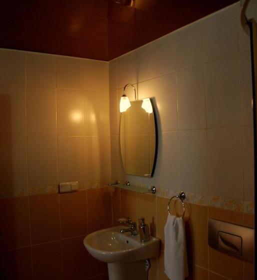 اتاق استاندارد سه نفره, Sera Pansiyon