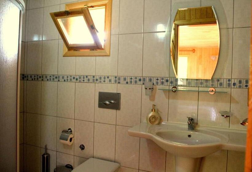 بانگلوی استاندارد, Sera Pansiyon