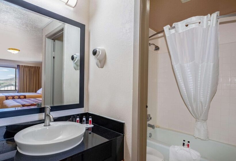 2ダブルベッドのスタンダードルーム, Super 8 By Wyndham Evanston