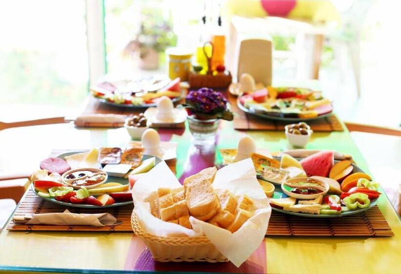 اتاق استاندارد سه نفره, Rose Hotel B&b