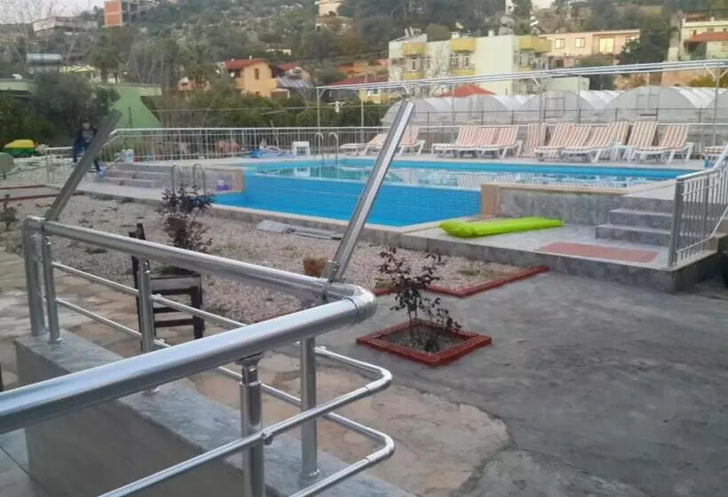 اتاق استاندارد سه نفره, Rose Hotel B&b