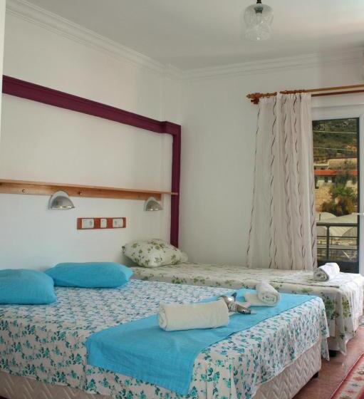 اتاق استاندارد سه نفره, Rose Hotel B&b