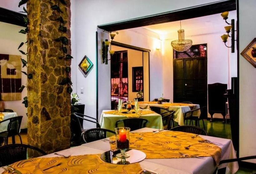 Номер Стандарт Индивидуальный, Puerta De San Antonio