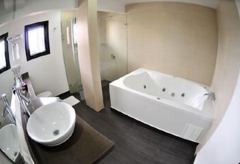 Номер Deluxe, Puerta De San Antonio