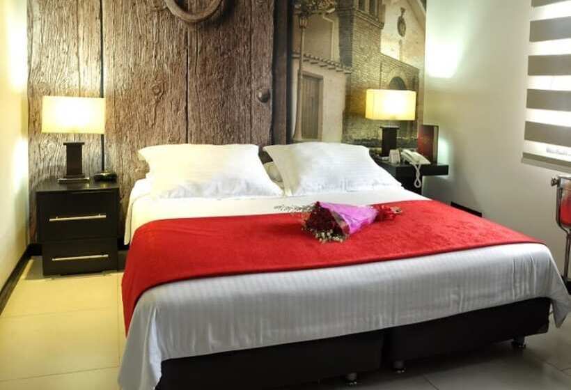 Номер Deluxe, Puerta De San Antonio