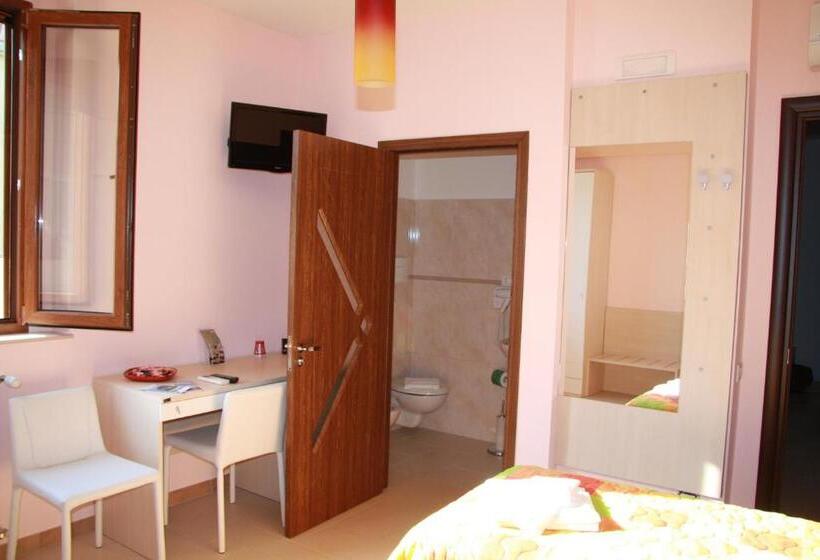 חדר סטנדרט, B&b Angolo Felice