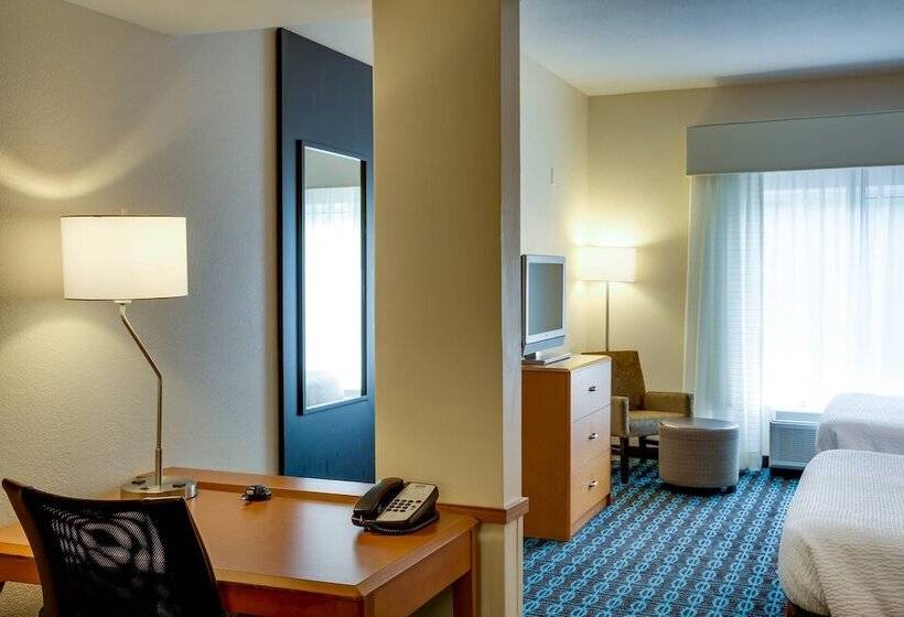 إستوديو قياسى, Fairfield Inn & Suites Lake City