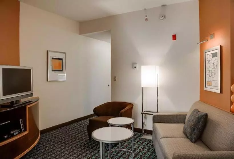 キングサイドベッドのスタンダードワンルーム, Fairfield Inn & Suites Lake City