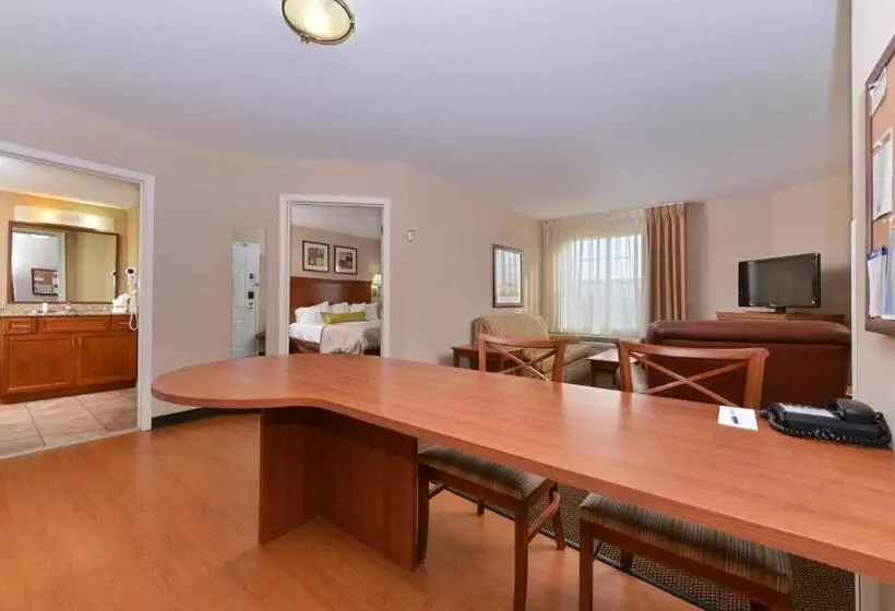 身障者適用クイーンサイズベッドルーム, Candlewood Suites Elmira Horseheads, An Ihg