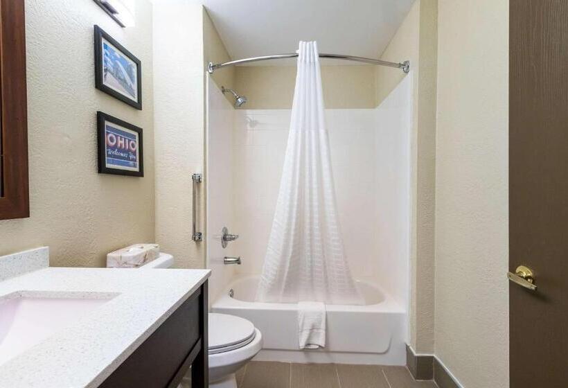 キングサイズベッドのスイートルーム, Comfort Inn & Suites Fairborn Near Wright Patterson Afb