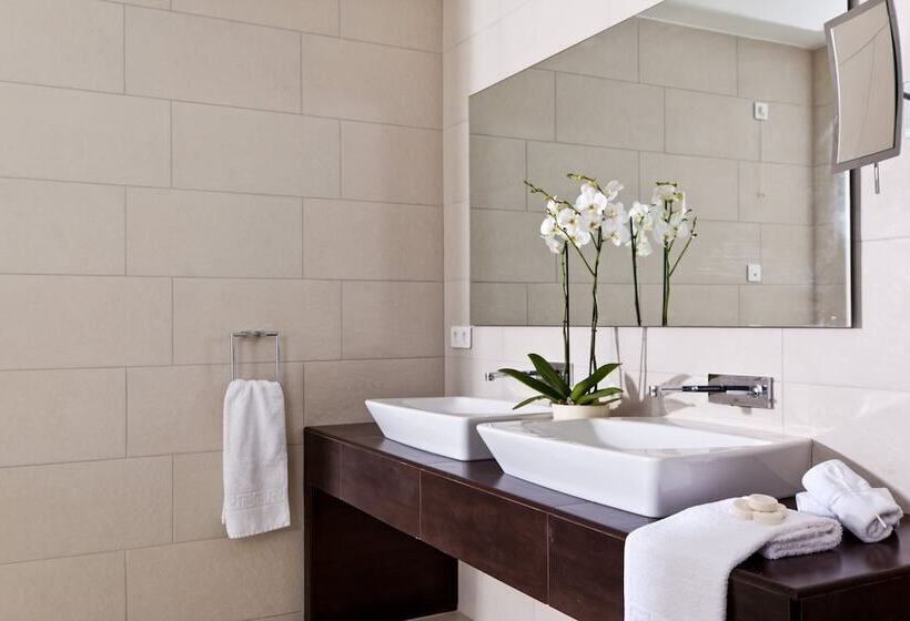 סוויטה נוף לים, Delight Boutique Hotel   Small Luxury Hotels Of The World