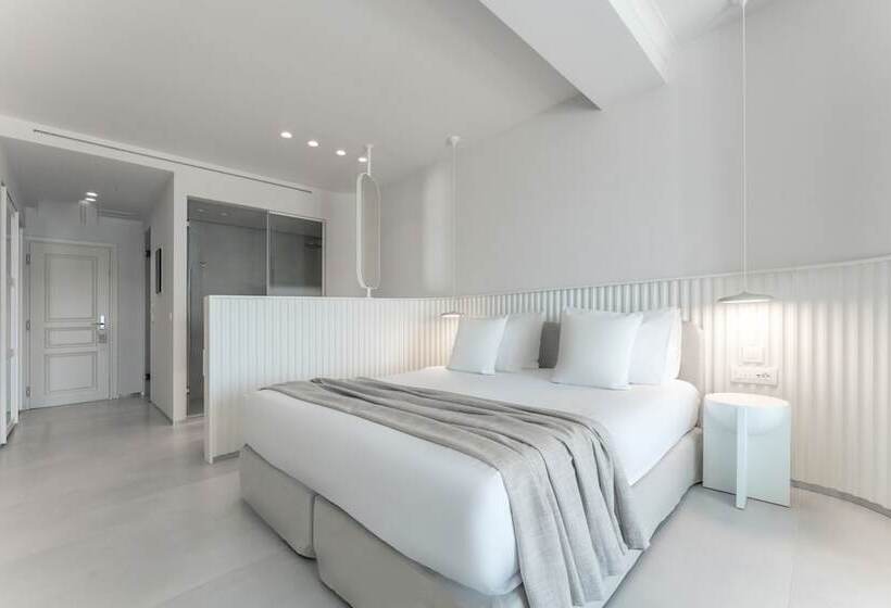 סוויטת סופריור נוף לים, Delight Boutique Hotel   Small Luxury Hotels Of The World