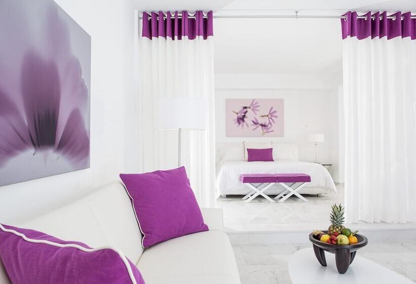 전용 풀장 스위트, Delight Boutique Hotel   Small Luxury Hotels Of The World