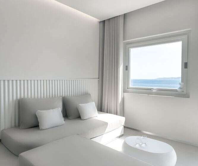 סוויטת סופריור נוף לים, Delight Boutique Hotel   Small Luxury Hotels Of The World