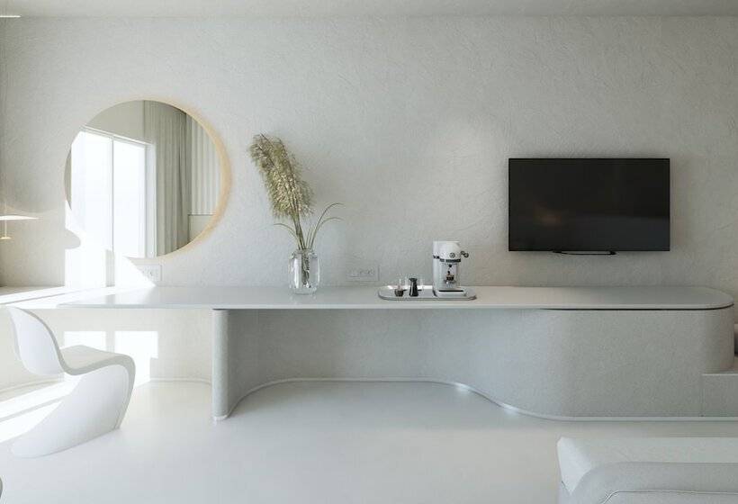 סוויטת סופריור נוף לים, Delight Boutique Hotel   Small Luxury Hotels Of The World